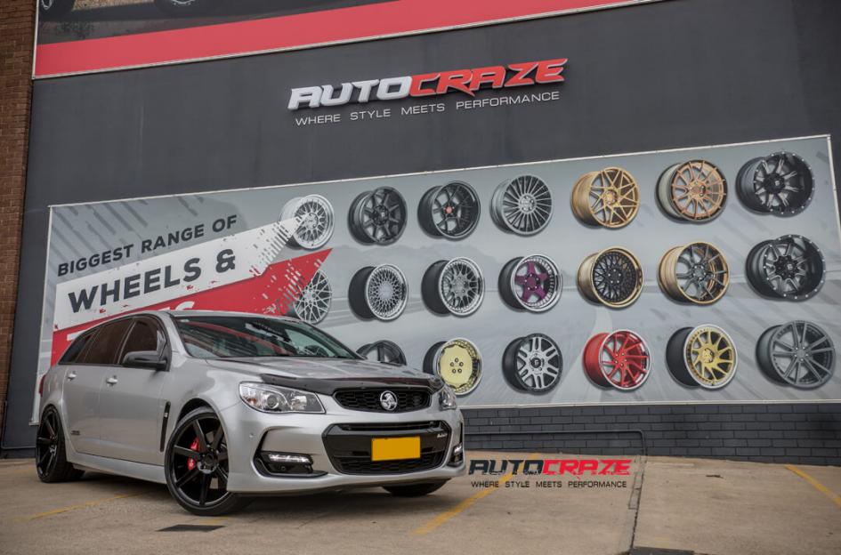 HOLDEN-COMMODORE-VERONA-GLOSS-BLACK